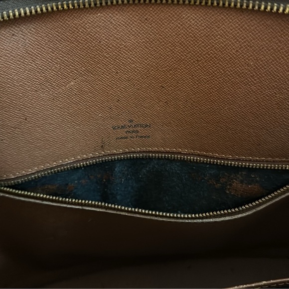 Louis Vuitton Shoulder Bag - Picture 6 of 10